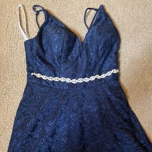 Selling this beautiful Royal blue David’s Bridal size 2 dress.